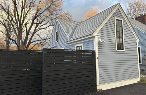 Williamstown House | Walk to Williams * Steam Sauna * Ritz-Carlton Bed