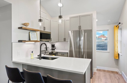 Berkeley Apartment | Walkability 10/10, less than 5 miles to downtown and I-70