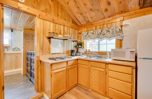 Allenspark Apartment | 'Wapiti' Allenspark Cabin Near Rocky Mountains!