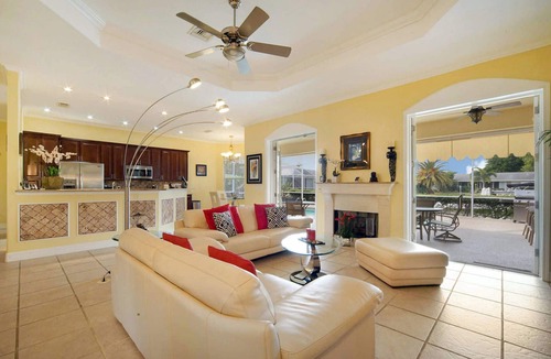 Caloosahatchee Villa | WATER VIEW, DIRECT GULF ACCESS , OVERSIZE POOL, GrilL, POOL BAR , TV