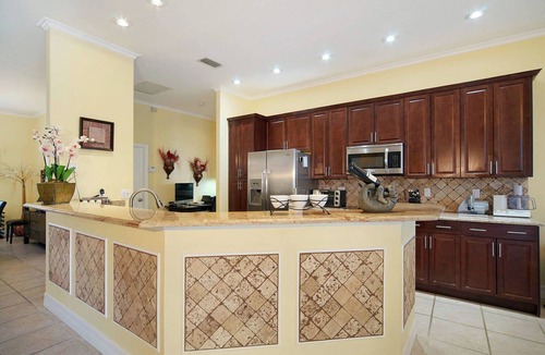 Caloosahatchee Villa | WATER VIEW, DIRECT GULF ACCESS , OVERSIZE POOL, GrilL, POOL BAR , TV