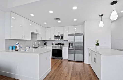 Central Sarasota Condo | Waterfront Coastal Elegance Top Floor at The Strand