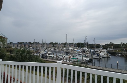 Little River Condo | Waterfront Luxury Condo – Sleeps 6