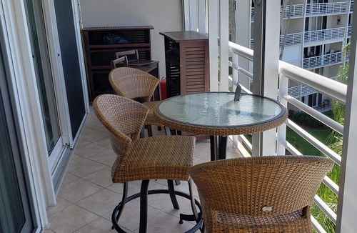 Isla del Sol Condo | Waterfront penthouse in paradise, beautiful views, completely remodeled