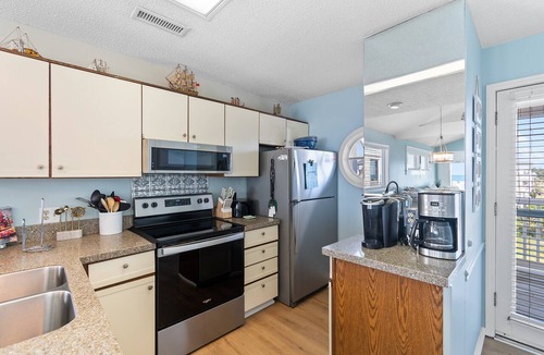 Holden Beach Condo | "Waters Edge 433-B" - Oceanfront Condo w/Community Pool, 2 Bedrooms/2 Bathrooms