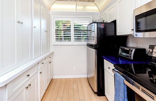 Casa del Mar Condo | Welcome to Sea Esta! Charming 2 Bed/2 Bath Oceanside Location with Water Views