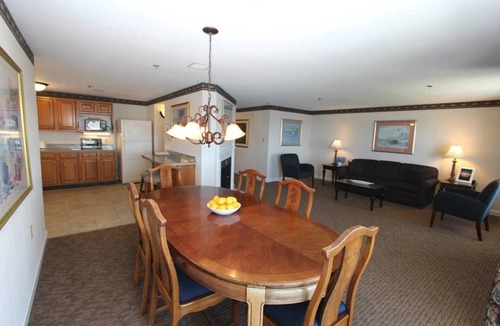 Yachting Village Hotel | Wellington Resort