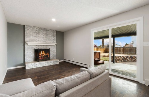 Greeley House | West Greeley 5 bed/4 bath tastefully furnished and recently updated.