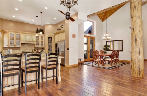 Big Bear Lake Cabin | Wolf Creek Castle #2202