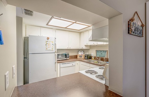 Indian Shores Condo | YOU'VE FOUND IT! THE BEACH AWAITS!