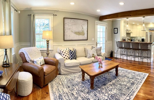 Nantucket House | “You've Got Whale" - Cul-de-Sac, Top-Rated, AC, Patio, Fire pit, Bike Path