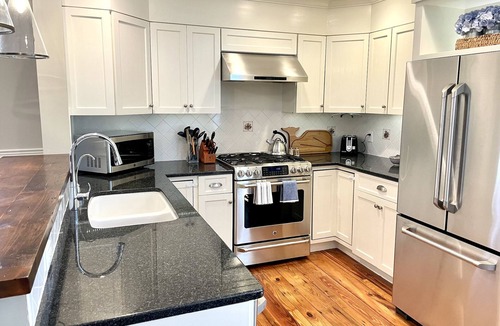 Nantucket House | “You've Got Whale" - Cul-de-Sac, Top-Rated, AC, Patio, Fire pit, Bike Path