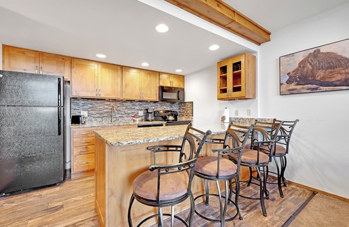 Peak 9 Condo | Your SKI IN SKI OUT *home* for the holidays! Mtn views! Walk to Main St. TEP2