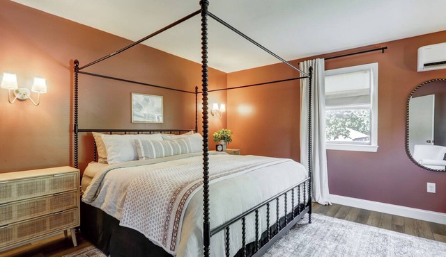 2-bedroom apartment in gorgeous Ronks with cool AC