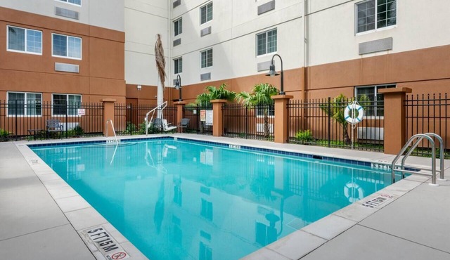 2 Units | 2 Double Beds Each | On-site Pool