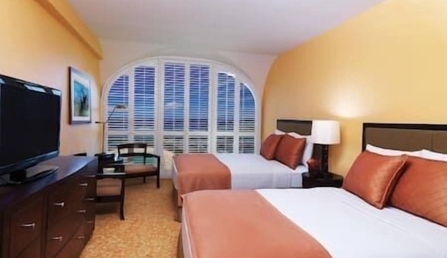3 HGVC Hawaiian Village Beachfront Resort and Spa!
