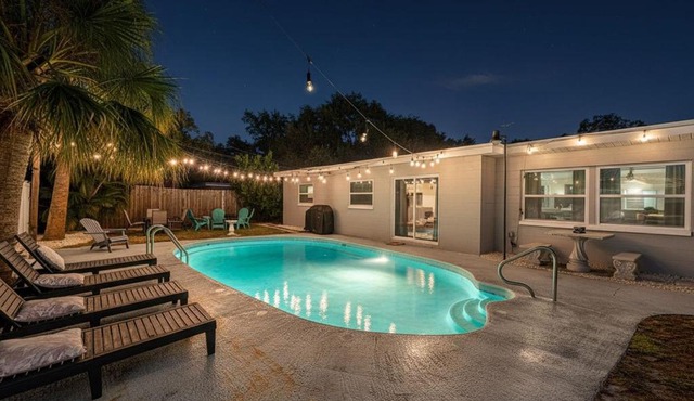 3485 Floral Drive SE