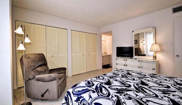 440 West Condo 1604N