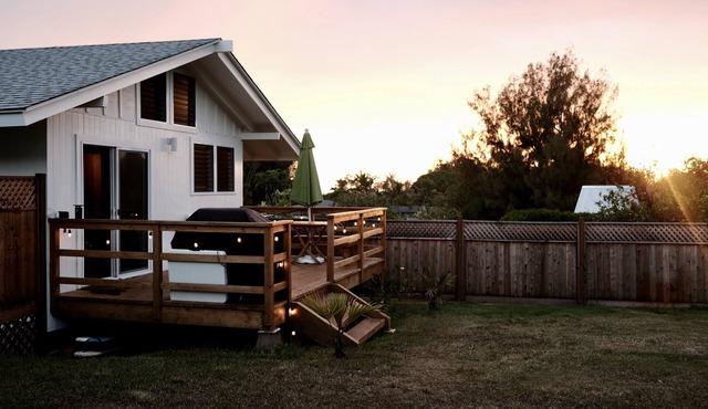 Aloha Surf Cabin - Private Yard & Entrance!