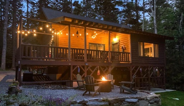 Amazing All-Season Sprucewold Cabin w/Private Beach Club Access Dog-friendly