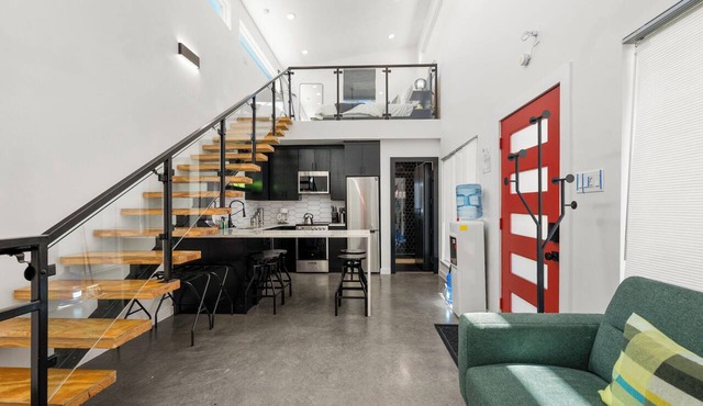 Bauhaus loft in the EE - 3 km from FIFA Fest