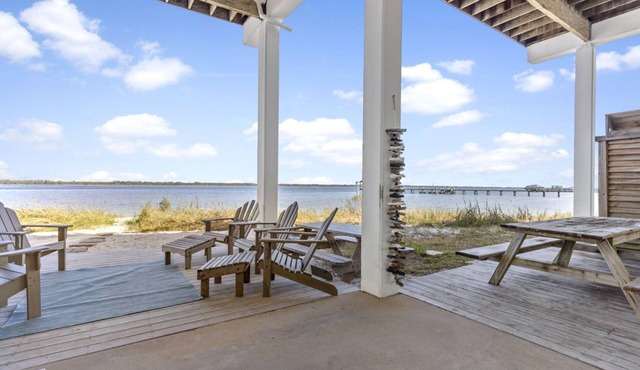 BAYFRONT TOWNHOUSE