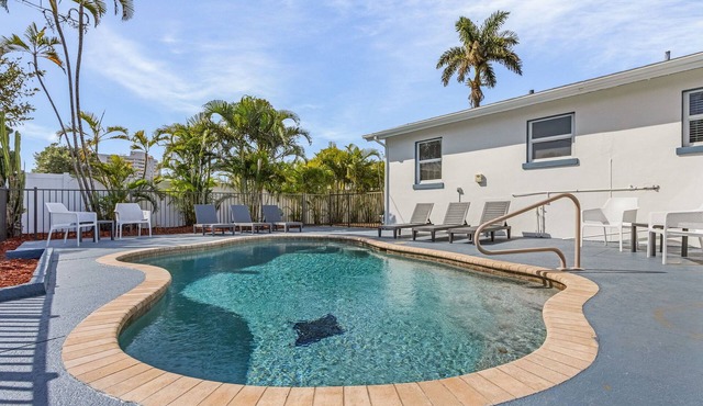 Beach Haven: 4BR Home, Heated Pool, Walk to Beach!
