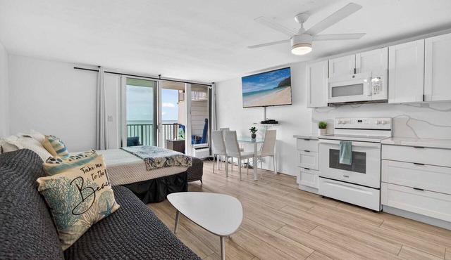 Beachfront Condo with Lanai and View