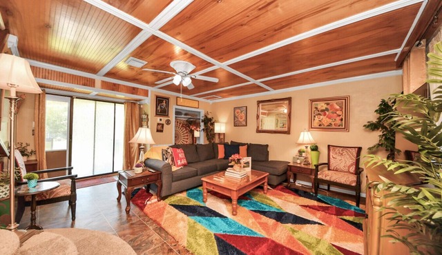 Beatles-Themed Retreat| Unique Stay in Channelview