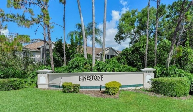 Beautiful 2 Bedroom, 2 Bath Home In Pinestone at Palmer Ranch