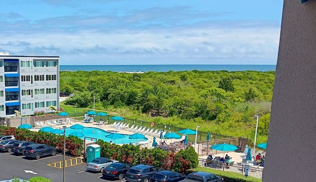 Beautiful Brigantine Beach Beach Block Condo-2 Bed-2 Bath