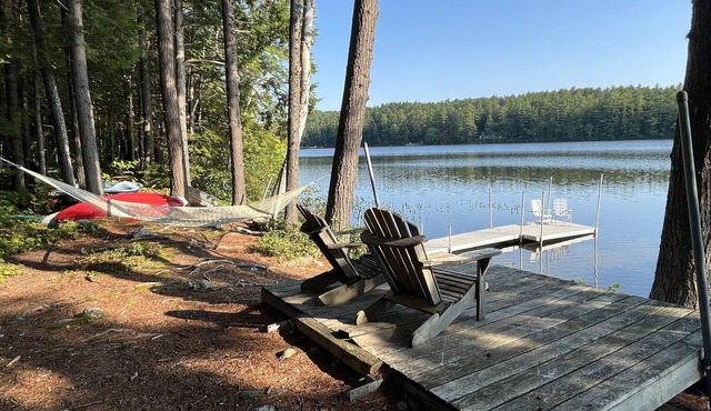 Beautiful Lakefront.Pleasant Mountain, sleeps 13+. Last minute discount in July!