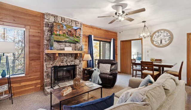 Beautiful Seven Springs- 2 Bed, 2 Bath Condo