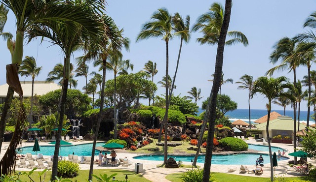 Best Deal Luxury Resort in Town Sleep 4 romantic, fun and relaxed