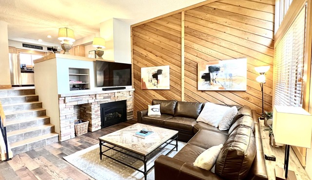 Best location in all Breckenridge! True Ski-In, Ski out, Walk to Town! Amazing!
