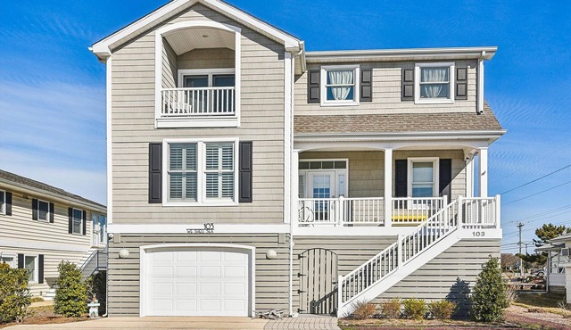 Bethany Beach Waterfront Oasis!