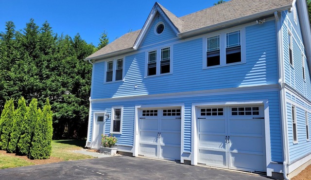 Blue Moon Carriage House
