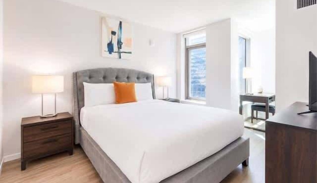 Bright Seaport Living | Walk to Waterfront Dining