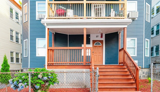 Bright & Stylish 4BR Apt Boston Getaway w/Free Parking & Pet-Friendly 27