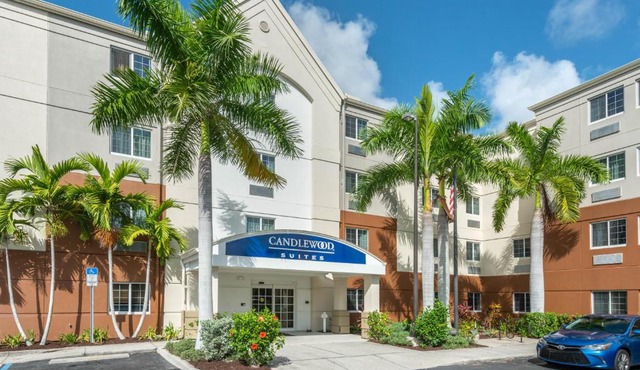 Candlewood Suites Fort Myers/Sanibel Gateway by IHG