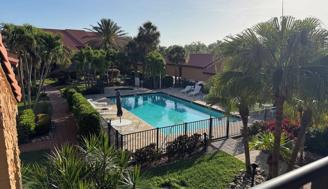 Cape Coral FL Condo with heated pool and hot tub, on site parking.