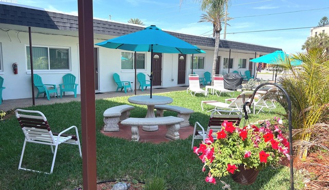 Carousel Suites #1- Coastal Studio steps to the Beach!