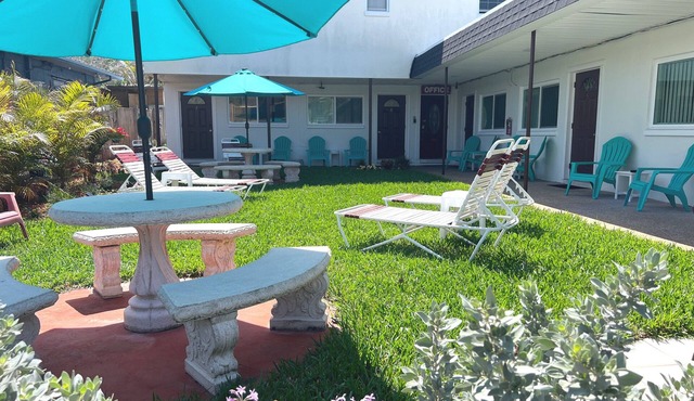 🎈Carousel Suites #2-Studio in Redington Shores - The Perfect Getaway!