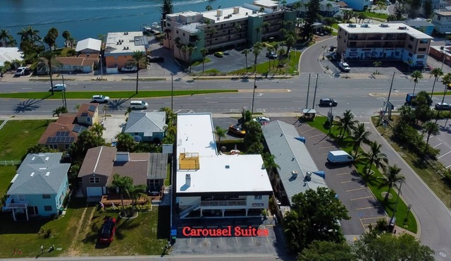 🩴Carousel Suites #3 – Sweet Studio Steps from the Sand!