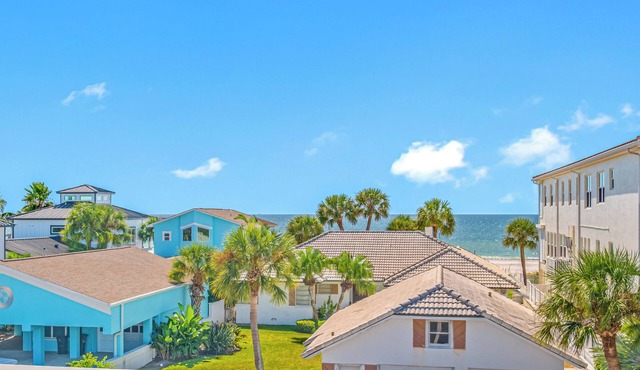Carousel Suites #10- Rooftop Deck with Gulf View!
