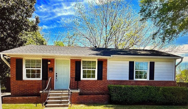 Charming 3-bedroom house with AC and WiFi near marvelous downtown Raleigh