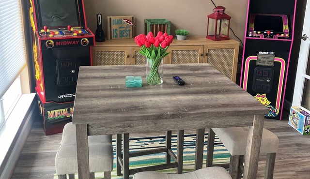 Charming 3-bedroom villa with WiFi and AC, 2 miles from Bethany Beach boardwalk!