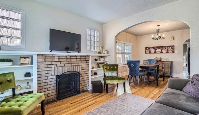 Charming 3BR/2BA | 30+ Day Stay Near Wash Park
