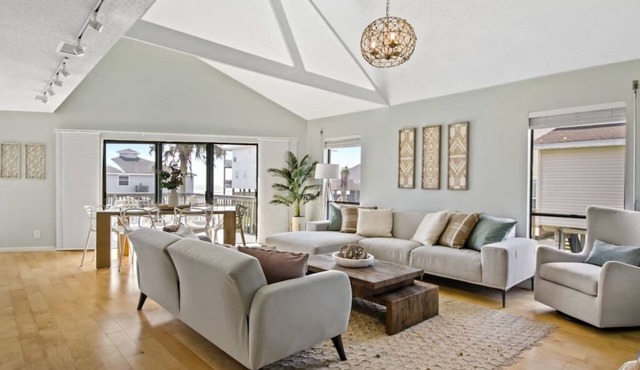 Chic Beachside Villa ~ STEPS TO BEACH! 2nd Row ~ Stunning views from Balconies