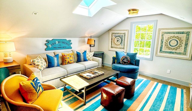 Cisco Surf Penthouse: Lux 3 Bed 3 Bath, Brand New Construction, right in town!